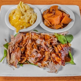 PULLED PORK PLATTER